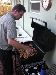 Keld grilling up some wonderful chicken wings